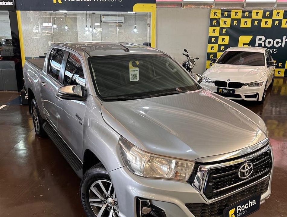 Toyota Hilux CD SRV 4x2 2.7 Flex 16V Aut.