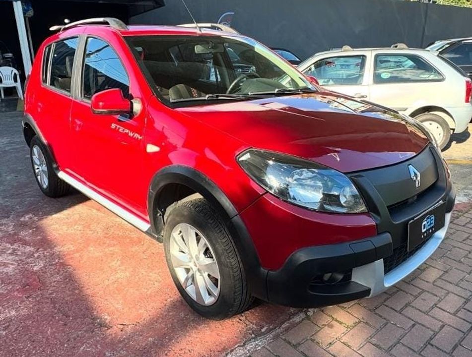 Renault SANDERO STEPWAY Hi-Flex 1.6 16V 5p Aut.
