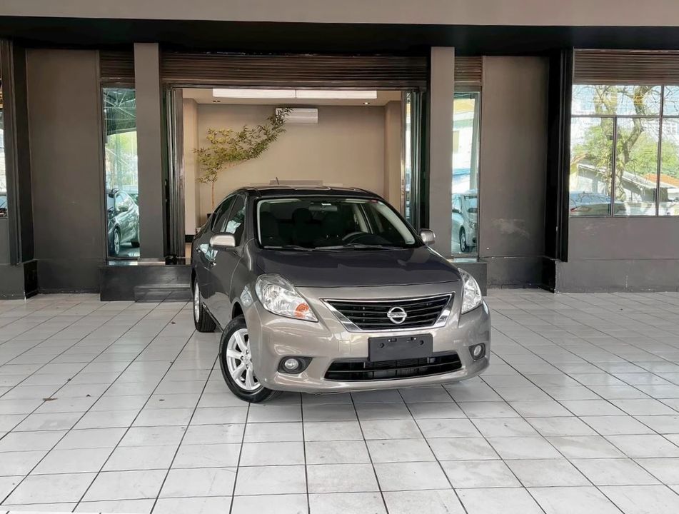 Nissan VERSA SL 1.6 16V Flex Fuel 4p Mec.