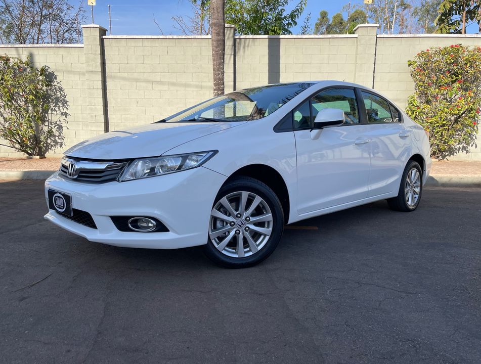 Honda Civic Sedan LXS 1.8/1.8 Flex 16V Aut. 4p