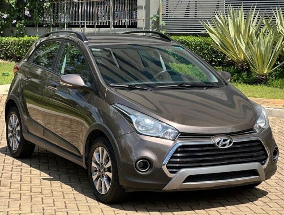 Hyundai HB20X Style 1.6 Flex 16v Mec.