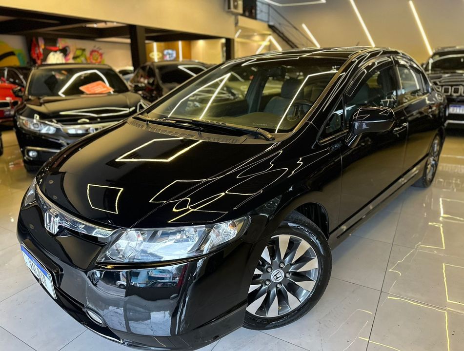 Honda Civic Sedan LXS 1.8/1.8 Flex 16V Aut. 4p