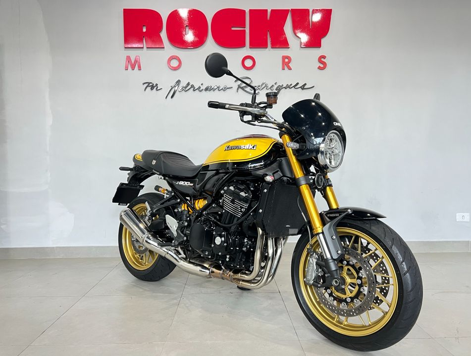 KAWASAKI Z 900 RS R Edition