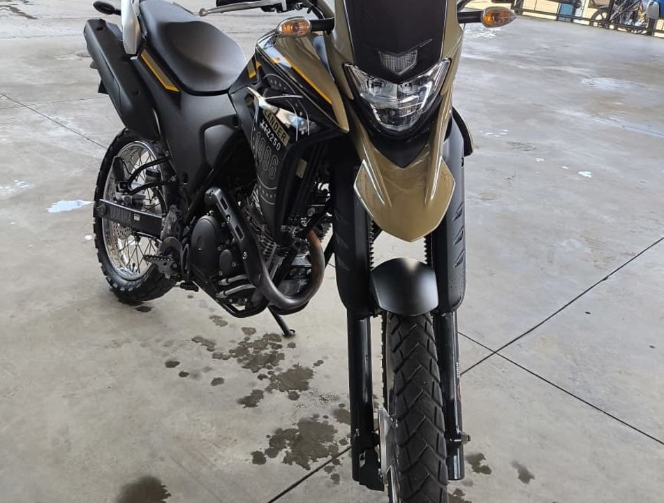 YAMAHA XTZ 250 LANDER 249cc/LANDER BLUEFLEX/ABS