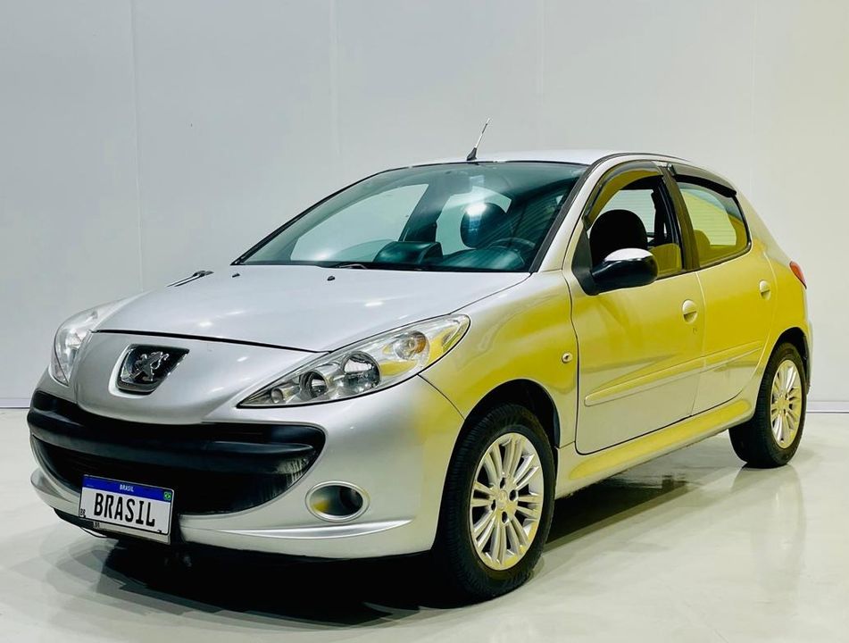 Peugeot 207 XR 1.4 Flex 8V 5p