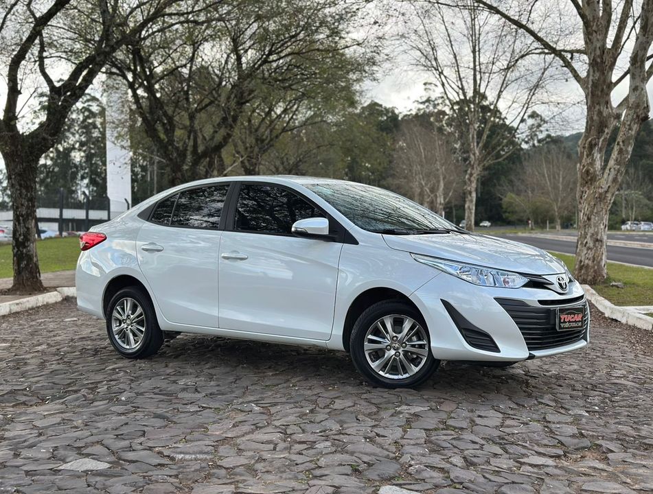 Toyota YARIS XL Live Sedan 1.5 Flex 16V 4p Aut.