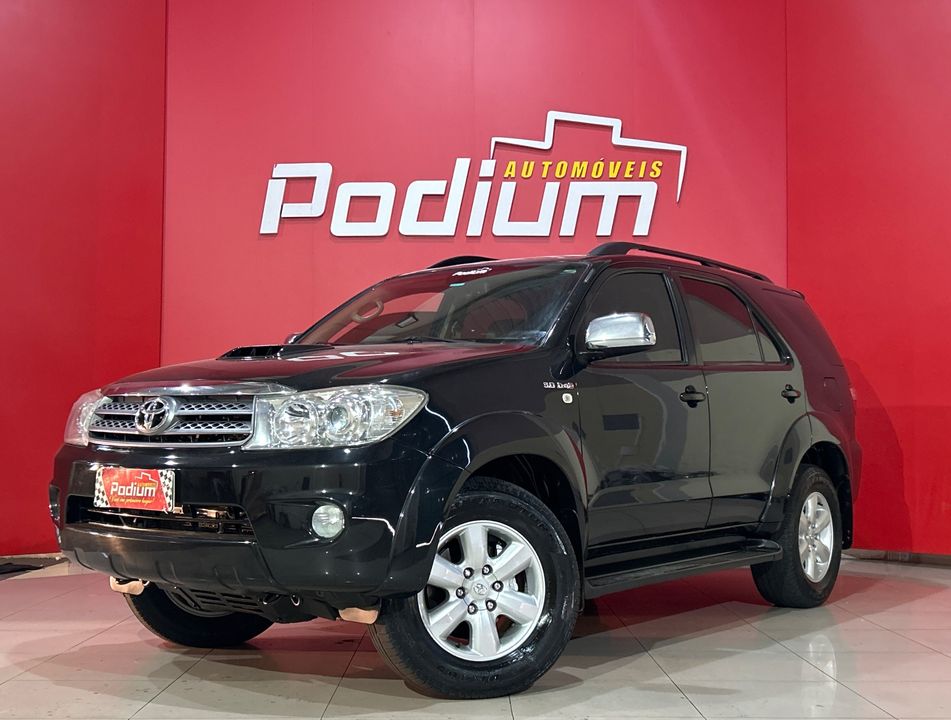 Toyota Hilux SW4 SRV D4-D 4x4 3.0 TDI Dies. Aut