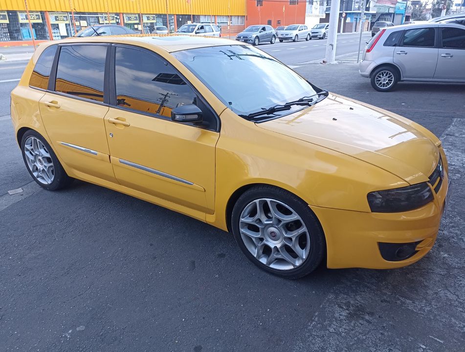 Fiat Stilo Dualogic 1.8 Sporting Flex 8V 5p