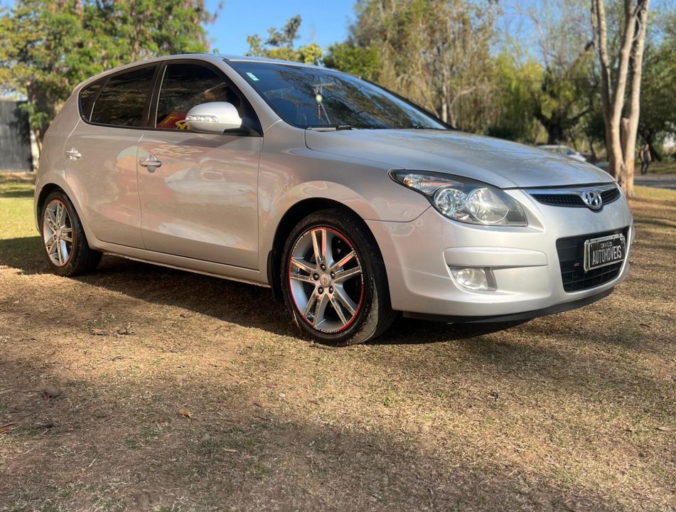 Hyundai i30 2.0 16V 145cv 5p Aut.