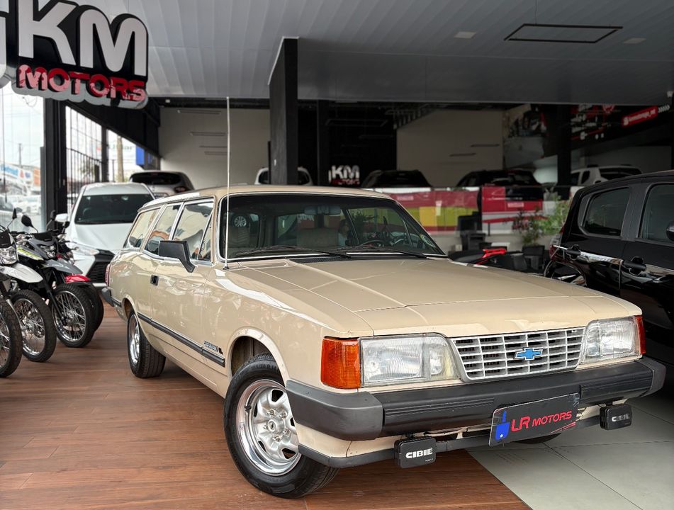 Chevrolet Caravan sl