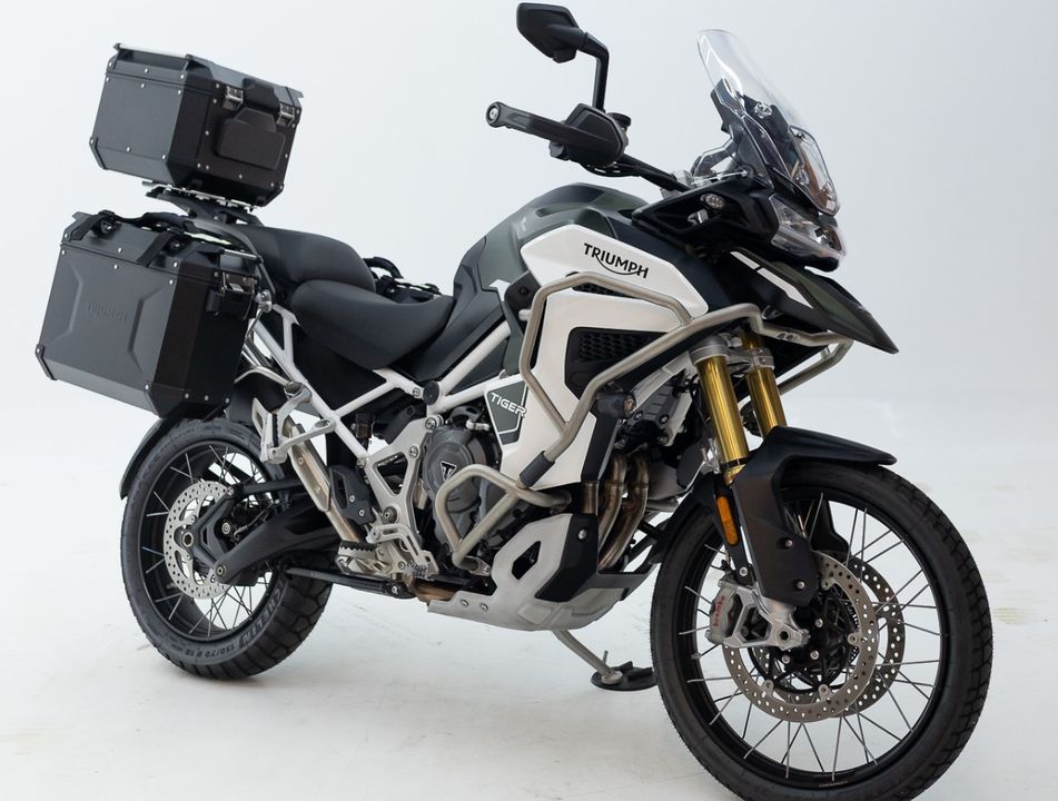TRIUMPH TIGER 1200 RALLY EXPLORER