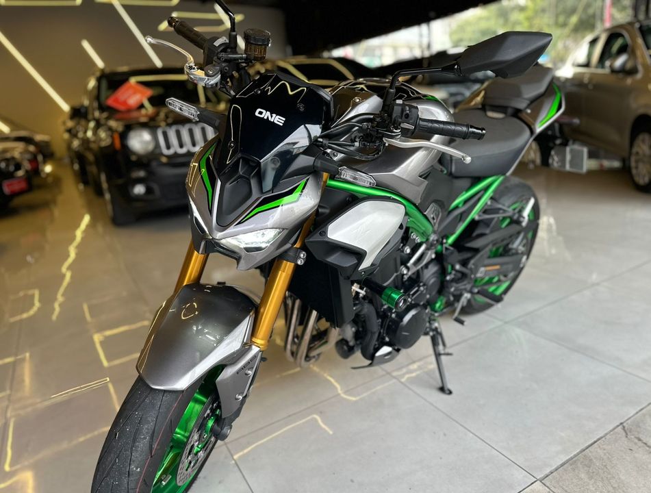 KAWASAKI Z 900 R Edition