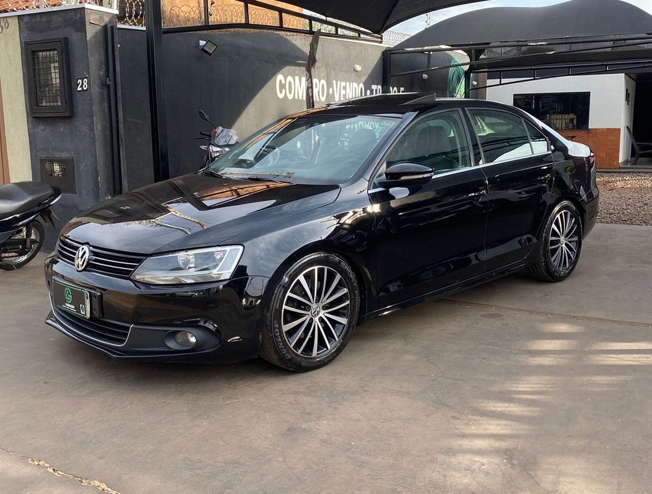 VolksWagen JETTA Highline 2.0 TSI 16V 4p Tiptronic