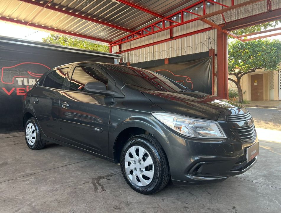 Chevrolet ONIX HATCH LS 1.0 8V FlexPower 5p Mec.