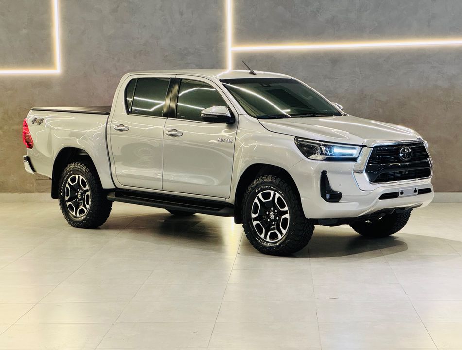 Toyota Hilux CD SRX 4x4 2.8 TDI 16V Diesel Aut.