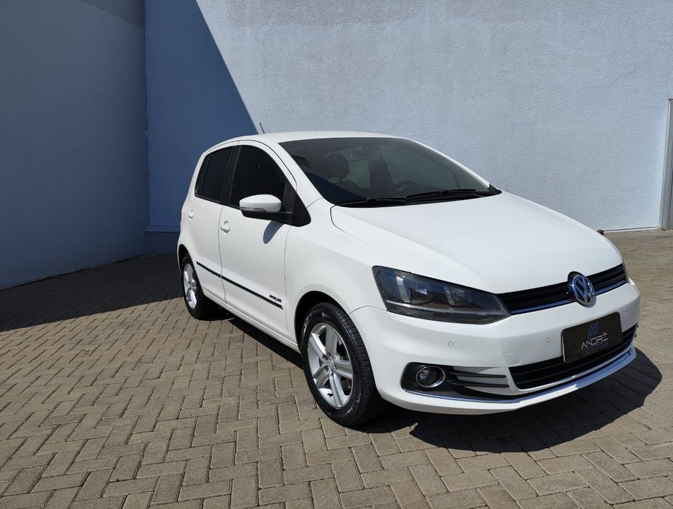 VolksWagen Fox Highline1.6 Flex 16V 5p
