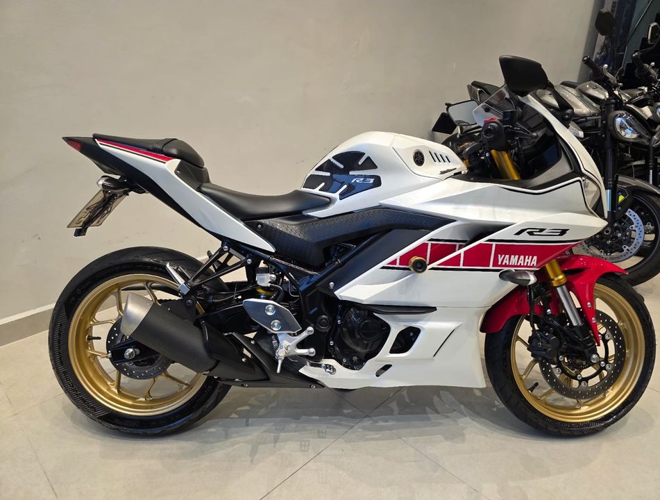 YAMAHA YZF R-3 World GP 60th ANINIVERSARY ED.