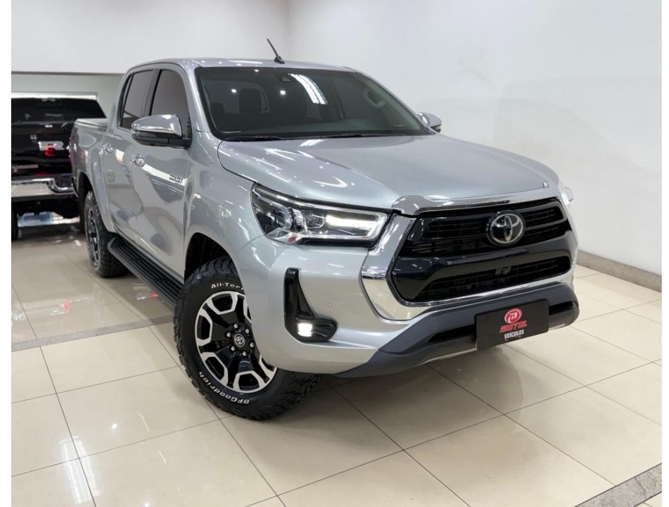 Toyota Hilux CD SRX 4x4 2.8 TDI 16V Diesel Aut.