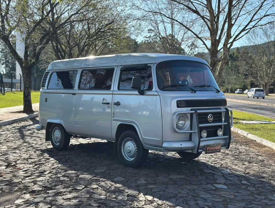 VolksWagen Kombi Standard 1.4 Mi Total Flex 8V
