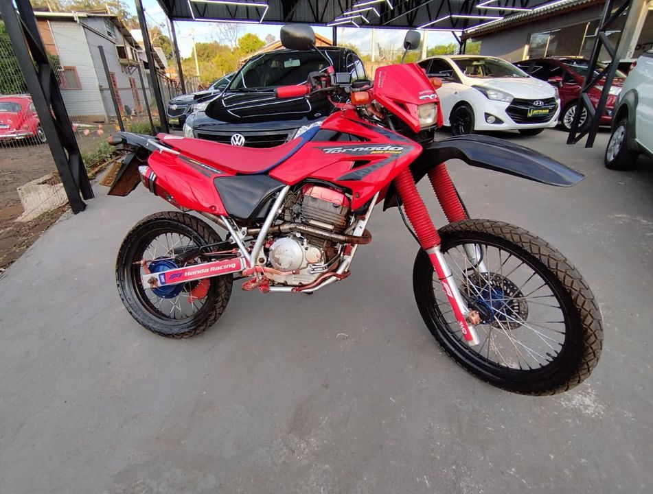 HONDA XR 250 TORNADO
