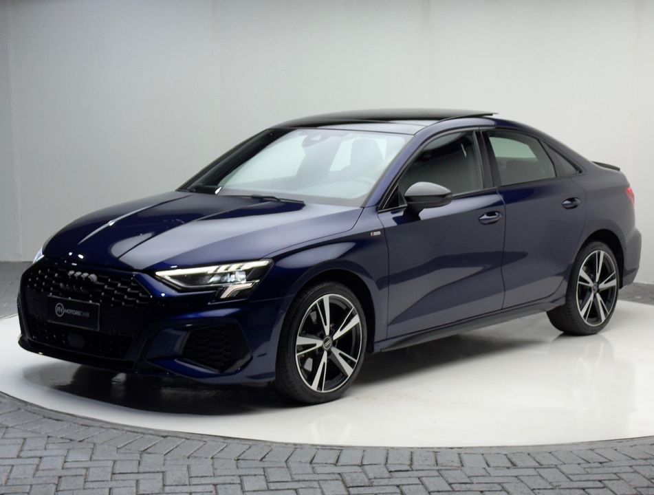 Audi A3 Sed.Perf. Black 2.0 TFSI S-tr. (Hib.)