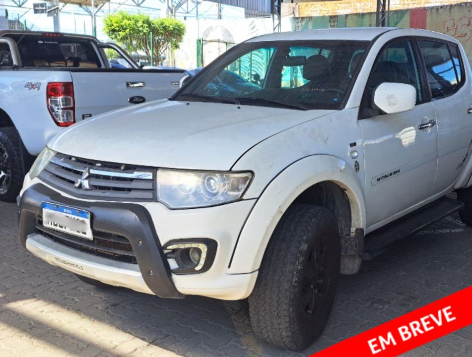 Mitsubishi L200 Triton HPE 3.2 CD TB Int.Diesel Mec
