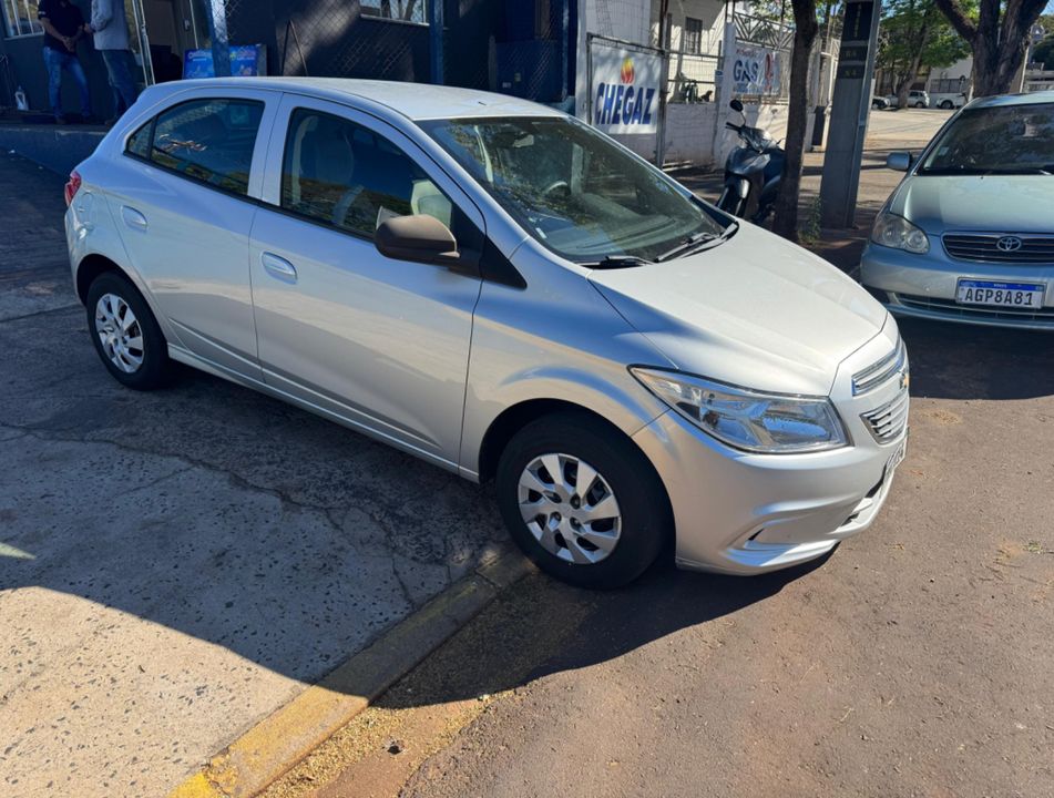 Chevrolet ONIX HATCH LT 1.0 8V FlexPower 5p Mec.