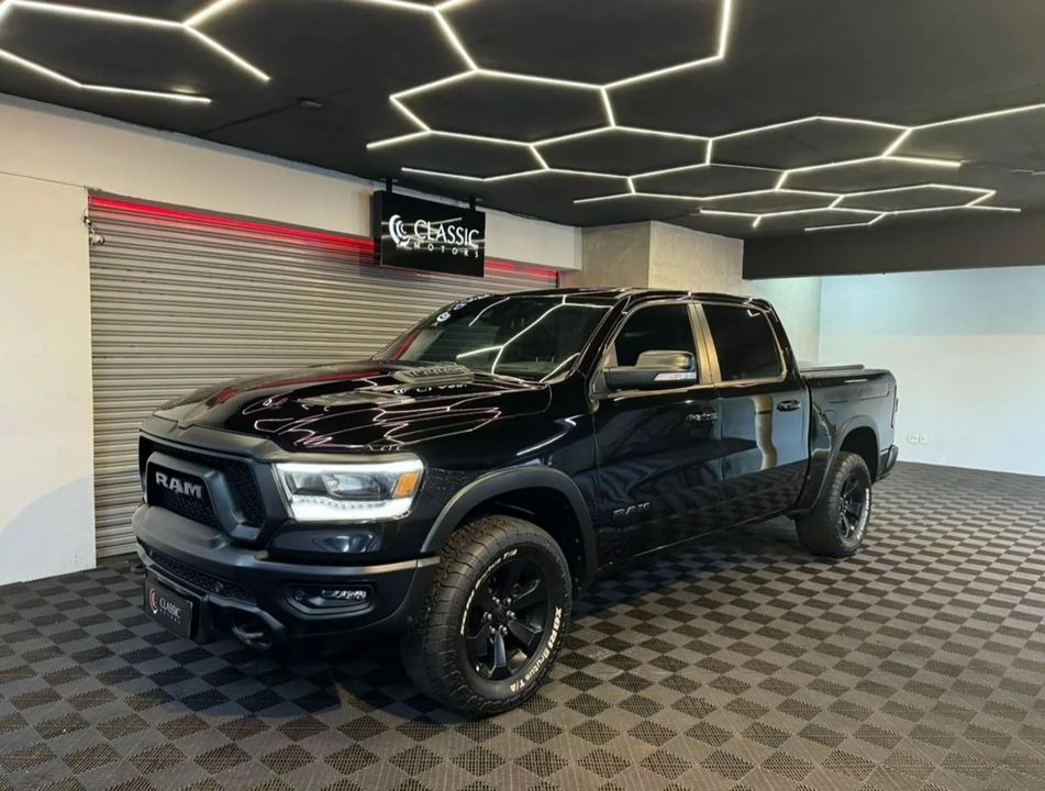 RAM 1500 REBEL 5.7 HEMI CD V8 4x4 Aut.