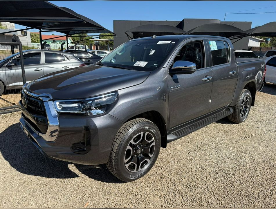 Toyota Hilux CD SRX 4x4 2.8 TDI 16V Diesel Aut.