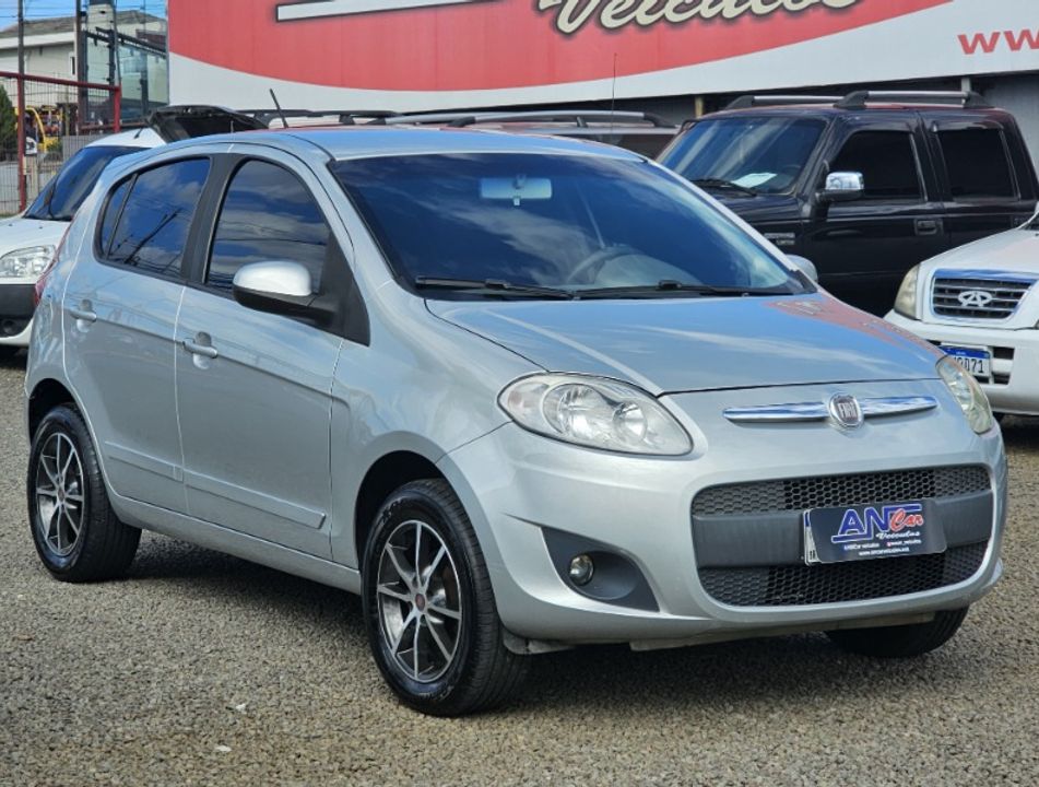 Fiat Palio Week. ATTRACTIVE 1.4 Fire Flex 8V