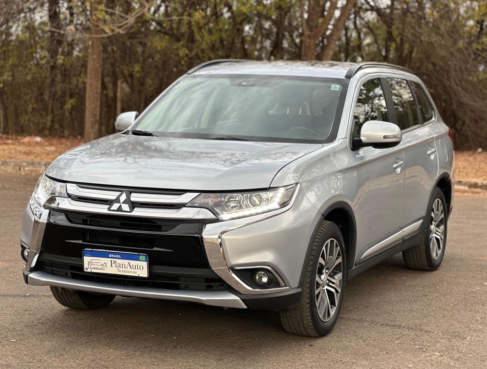 Mitsubishi OUTLANDER 2.0 16V 160cv Aut.