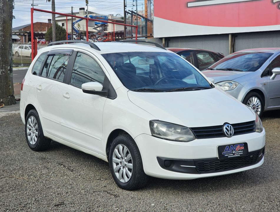 VolksWagen SPACEFOX 1.6/ 1.6 Trend Total Flex 8V 5p