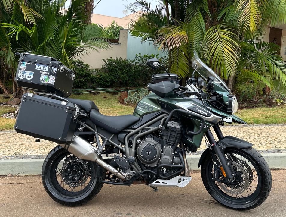 TRIUMPH TIGER 1200 XCA