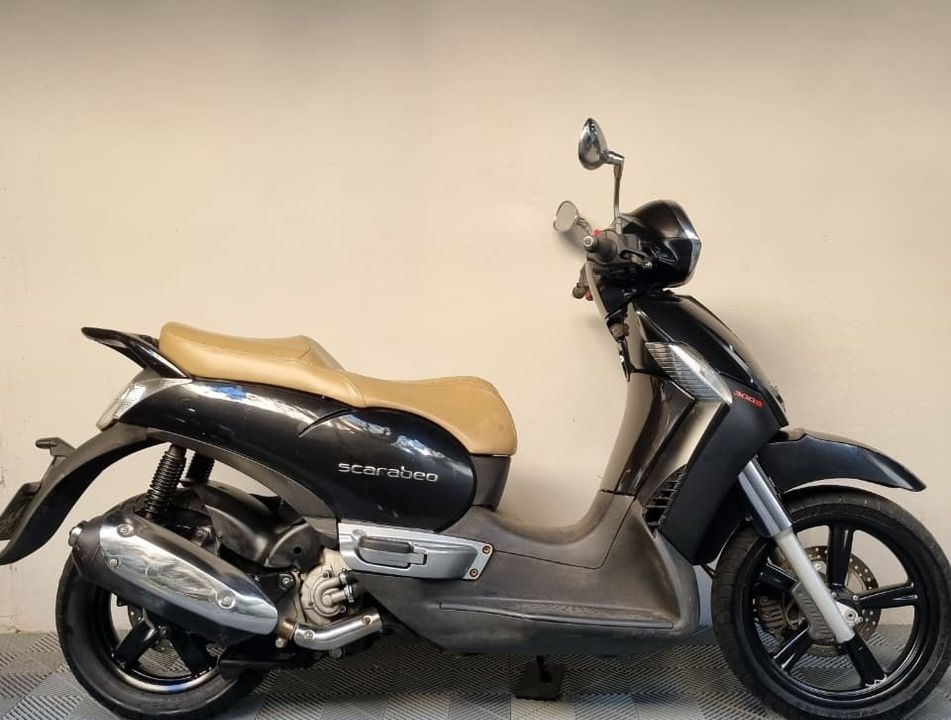 APRILIA 300 S