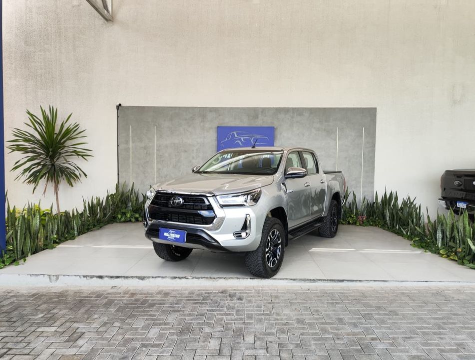 Toyota Hilux CD SRX 4x4 2.8 TDI 16V Diesel Aut.