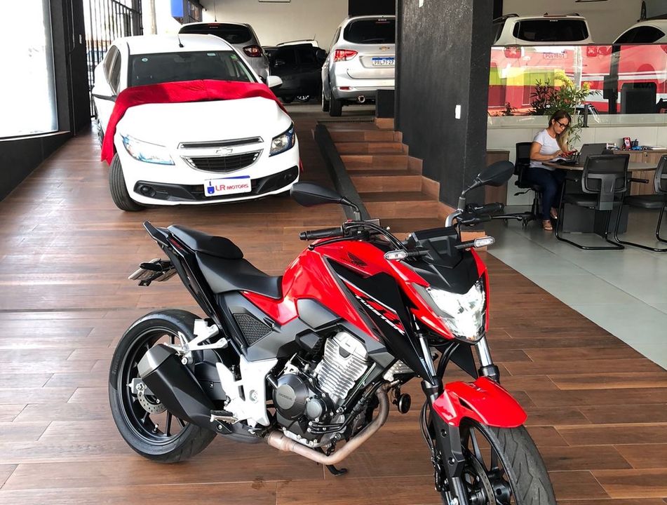 HONDA CB 300F Twister Flex