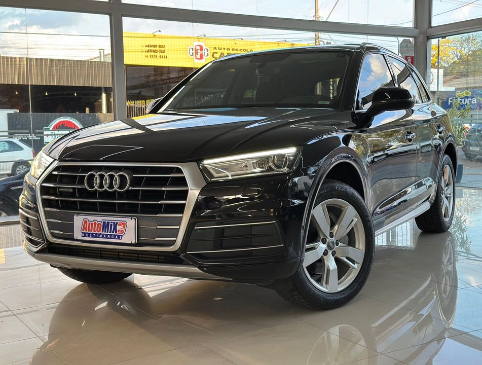 Audi Q5 Black 2.0 TFSI Quattro S tronic