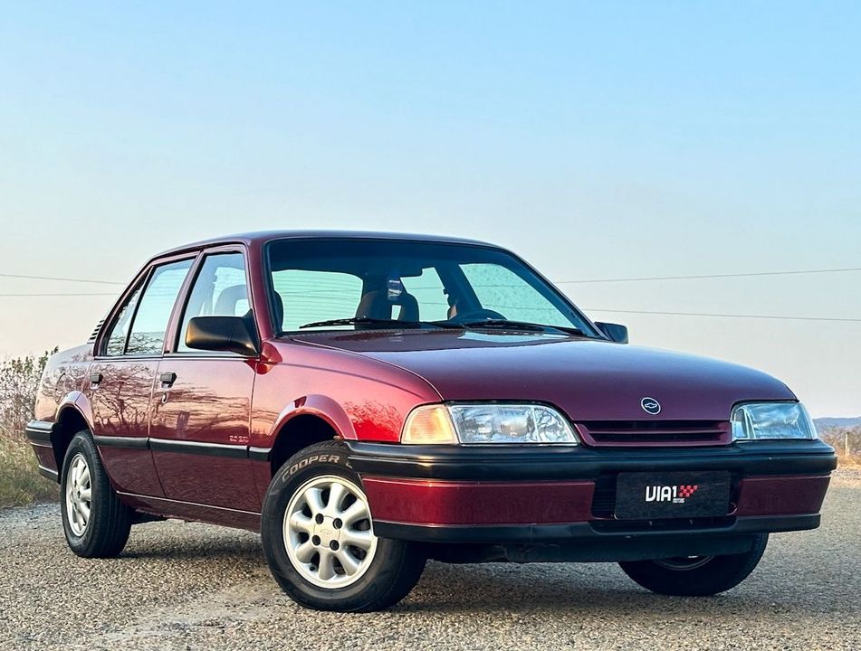 Chevrolet Monza GL 2.0 EFI/SL/L/650/Club/Barc.2e4p