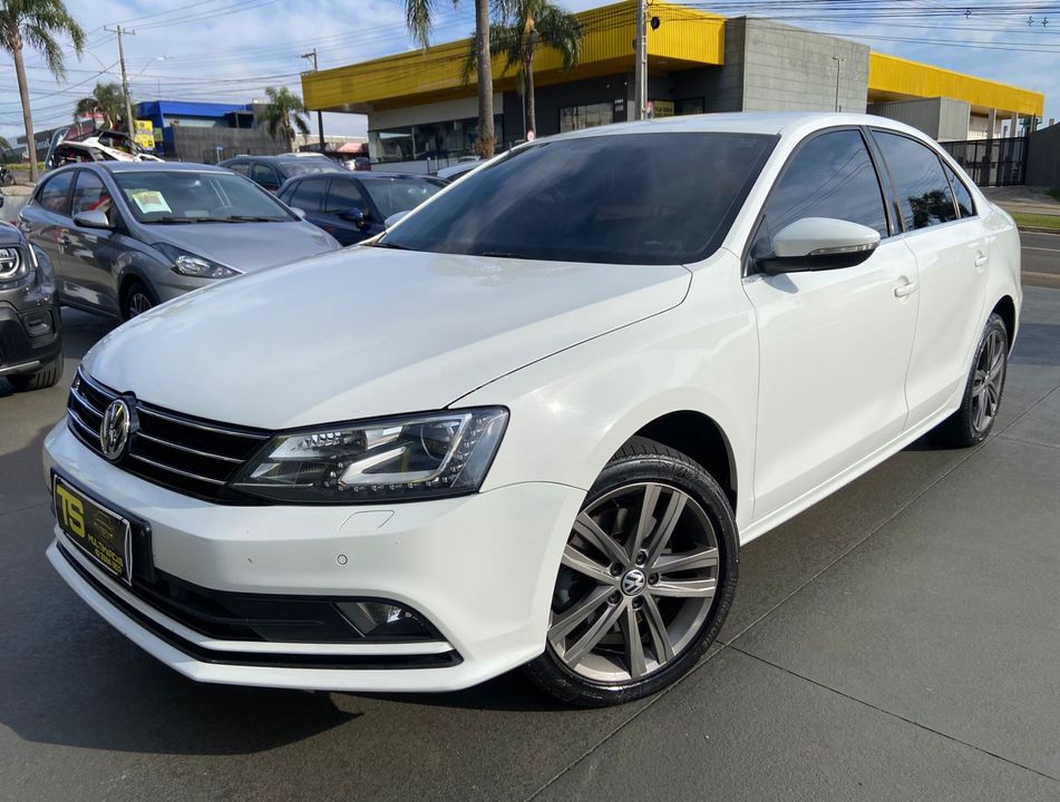 VolksWagen JETTA Highline 2.0 TSI 16V 4p Tiptronic