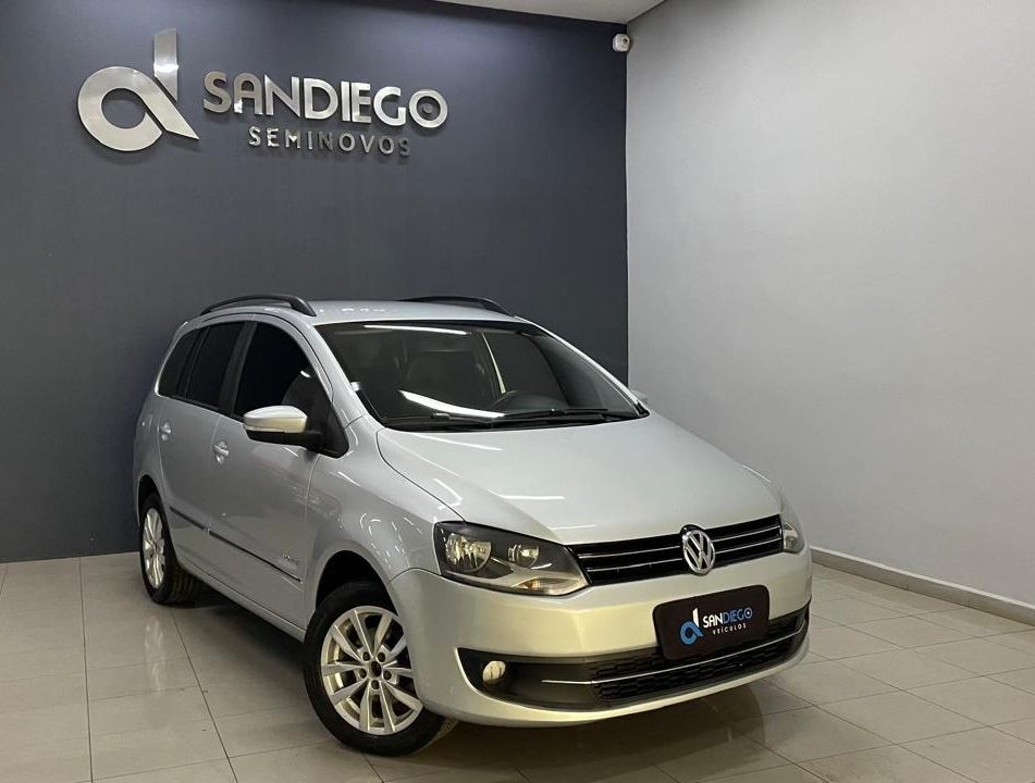 VolksWagen SPACEFOX  SPORTLINE/HIGHLINE 1.6 T.Flex