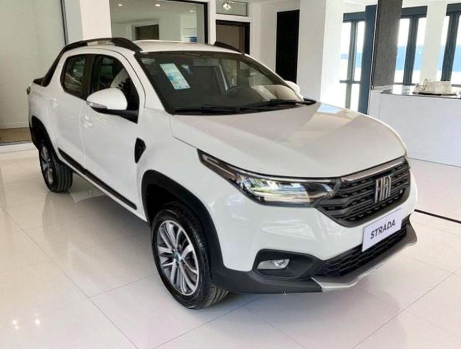 Fiat Strada Volcano 1.3 Flex 8V CD