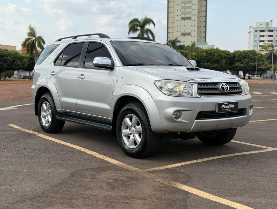Toyota Hilux SW4 4x4 3.0 8V TB Diesel