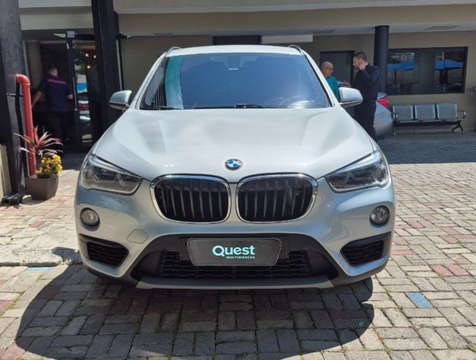 BMW X1 SDRIVE 20i X-Line 2.0 TB Active Flex