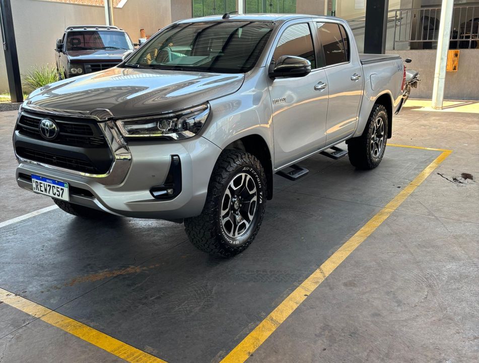 Toyota Hilux CD SRX 4x4 2.8 TDI 16V Diesel Aut.