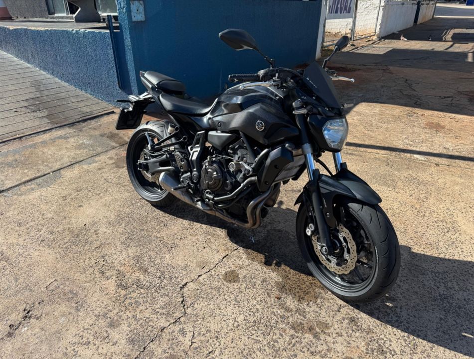 YAMAHA MT-07/MT-07 ABS 689cc