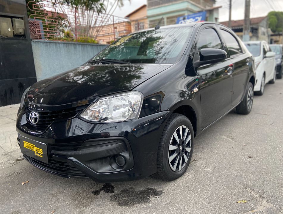 Toyota ETIOS X Sedan 1.5 Flex 16V 4p Mec.