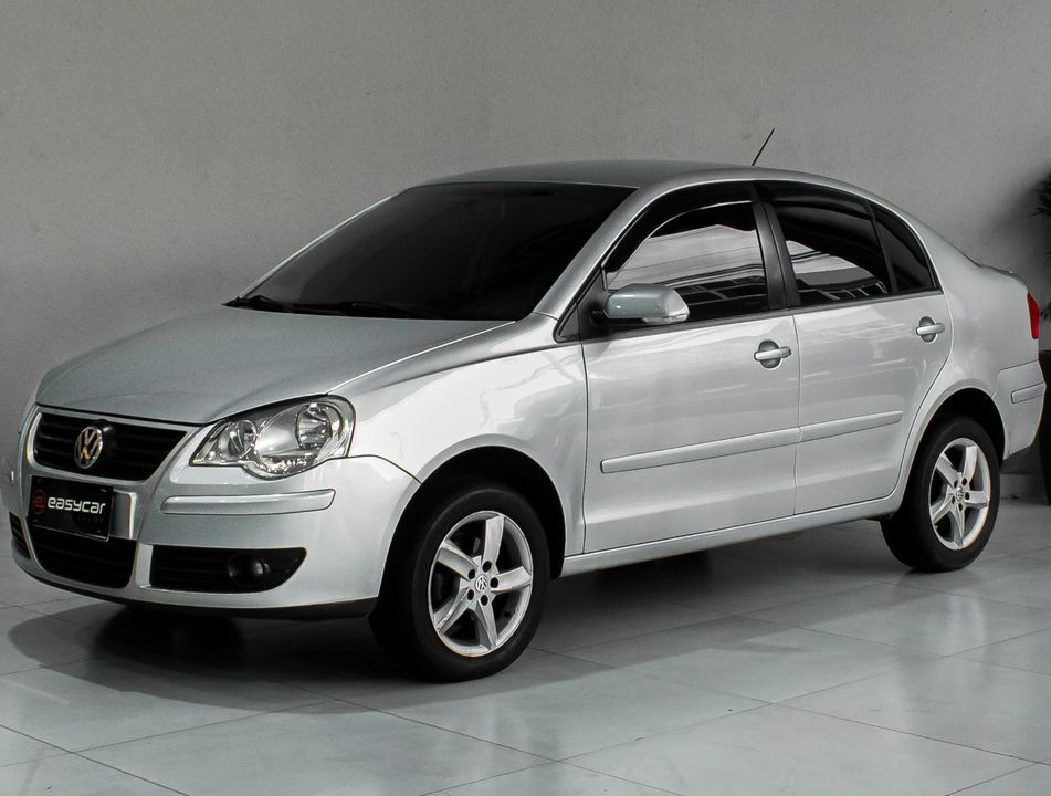 VolksWagen Polo Sedan 1.6 Mi Total Flex 8V 4p