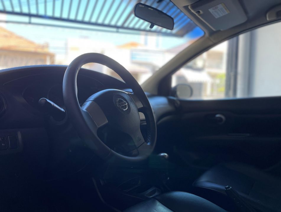 Nissan LIVINA S 1.6 16V Flex Fuel Mec.