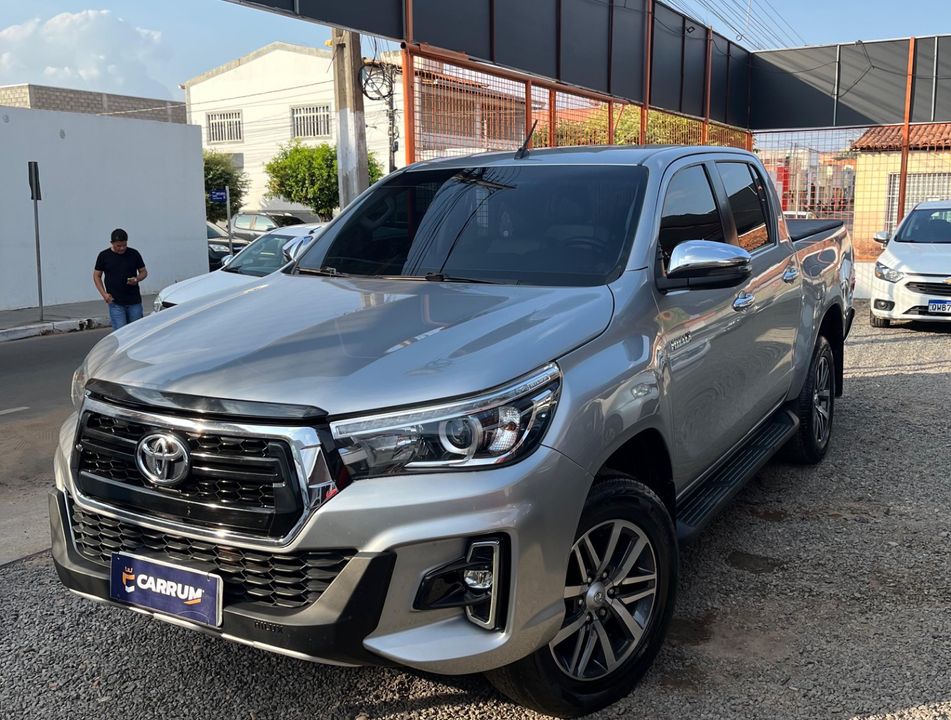 Toyota Hilux CD SRX 4x4 2.8 TDI 16V Diesel Aut.