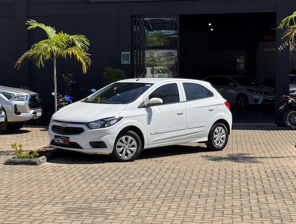Chevrolet ONIX HATCH LT 1.0 8V FlexPower 5p Mec.